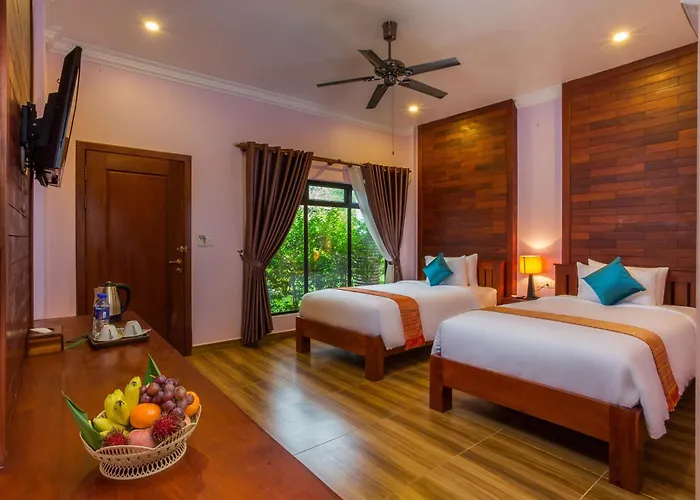 Hotel Phum Khnar 4*