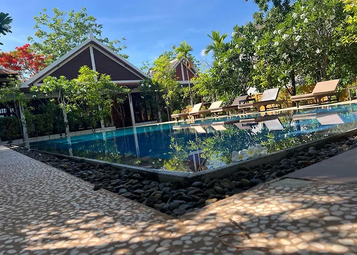 Hotel Phum Khnar 4*