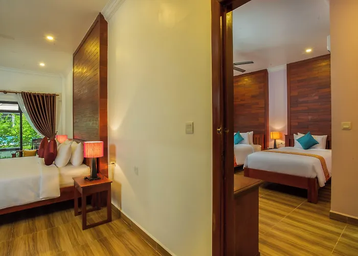 Hotel Phum Khnar 4*