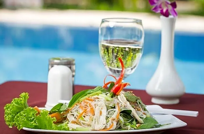 Phum Khnar Hotel 4*