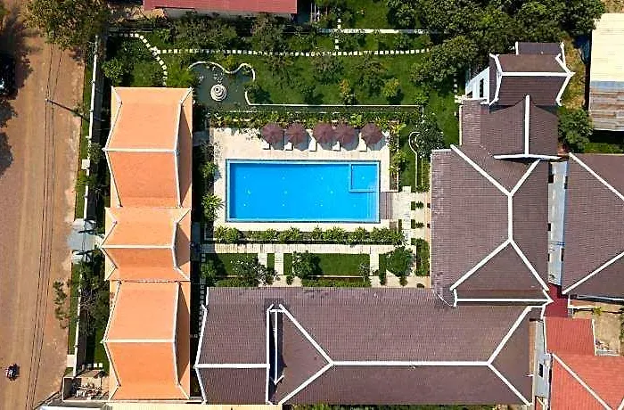 Hotel Phum Khnar 4*