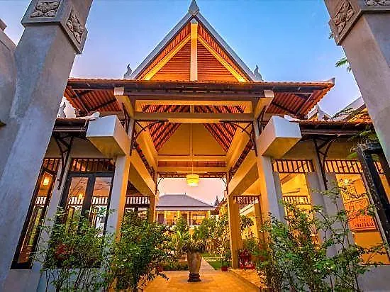 Hotel Phum Khnar 4*