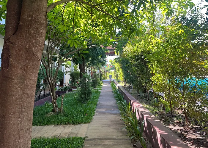 Phum Khnar Hotel 4*